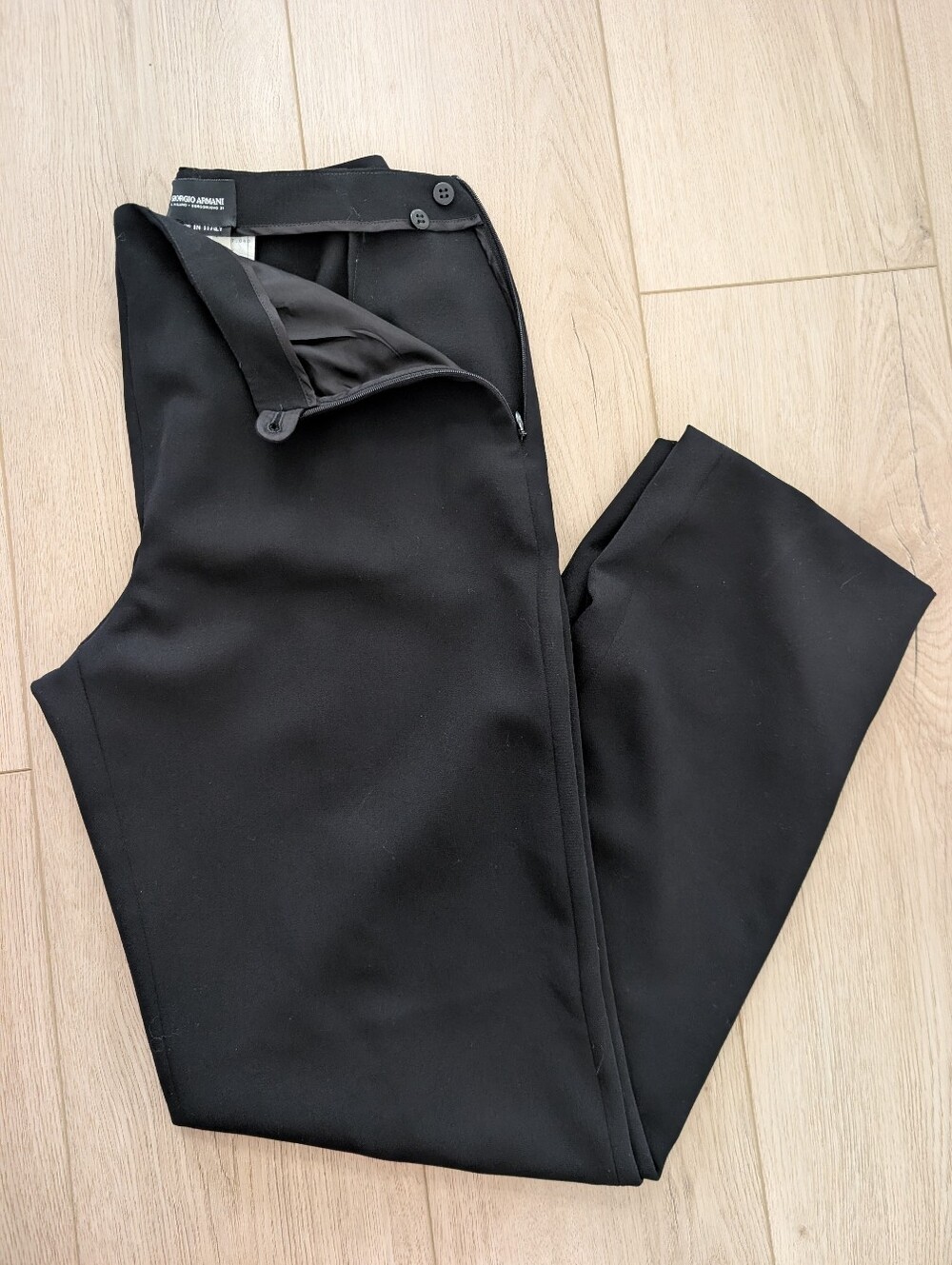 Giorgio Armani A Milano Borgonuovo 21 black label wool pant | Size 38 (US 2/4)